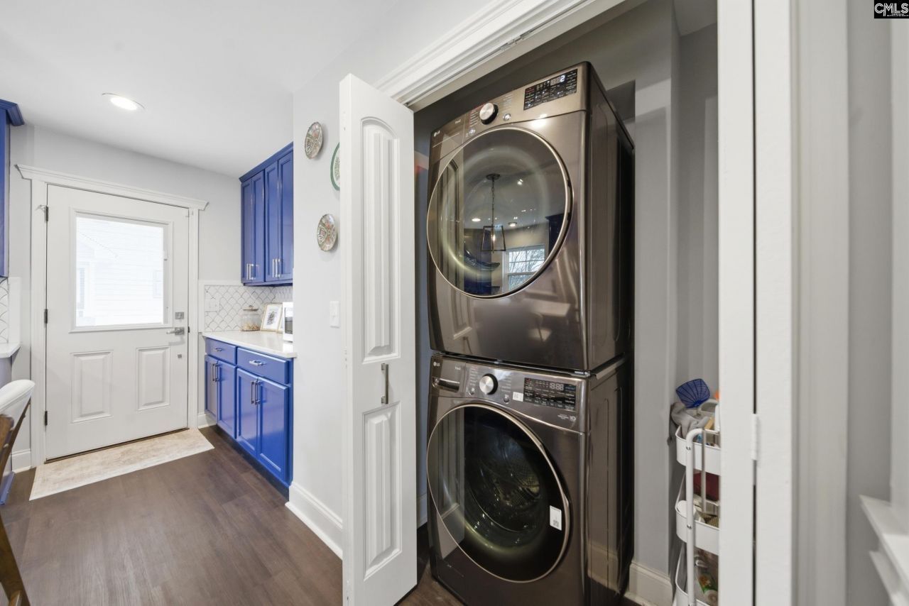 205 Mansfield Circle  Photo 13