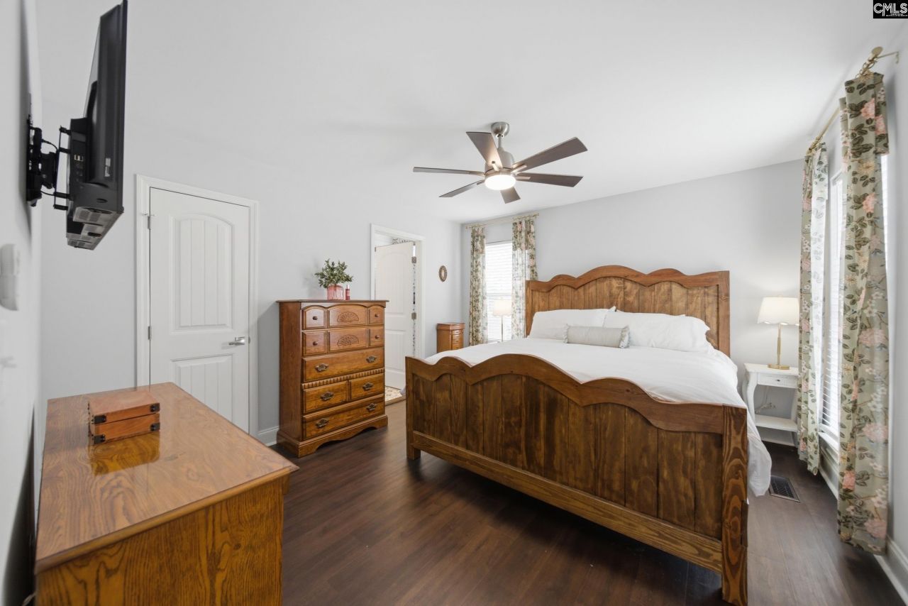 205 Mansfield Circle  Photo 14