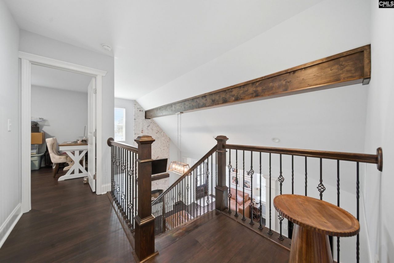 205 Mansfield Circle  Photo 17