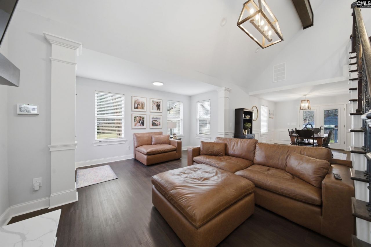 205 Mansfield Circle  Photo 5