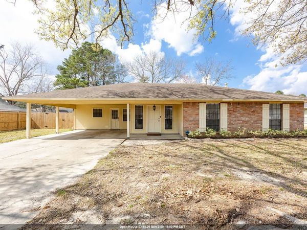 9729 Banway Dr, Greenwell Springs, LA 70739