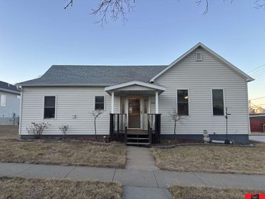 326 Center Street, Howells, NE 68641