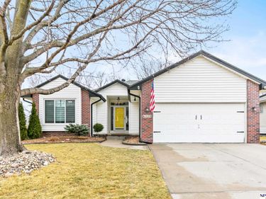 6529 N 105 Avenue , Omaha, NE 68122