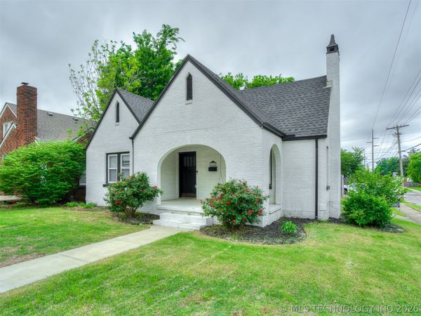 1204 S Columbia Avenue, Tulsa, OK 74104