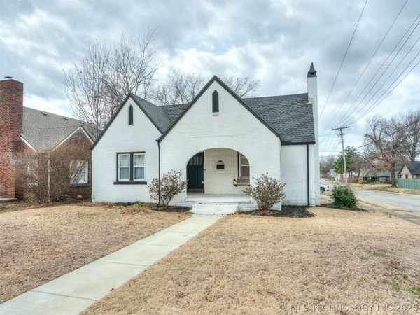 1204 S Columbia Avenue , Tulsa, OK 74104