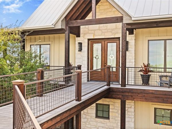 1600 Brushy Ridge Trail, Blanco, TX 78606