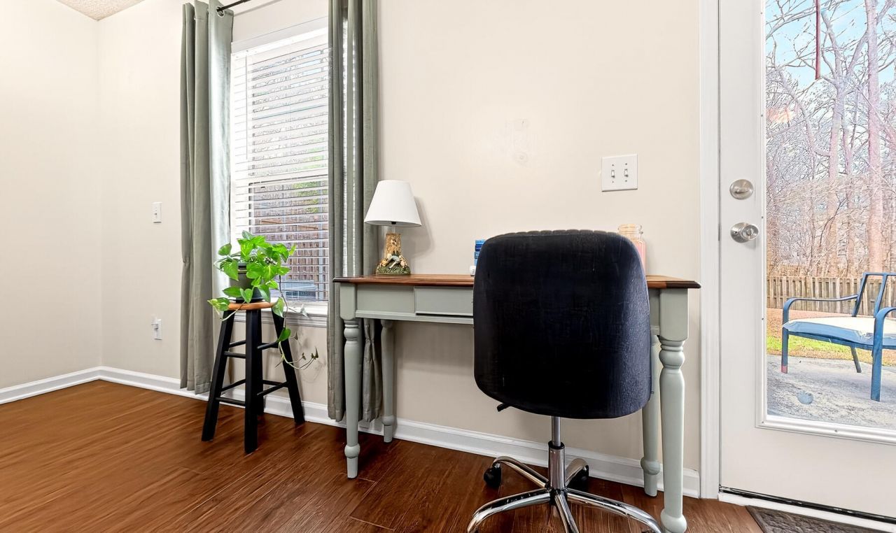 113 Venice Street Photo 14