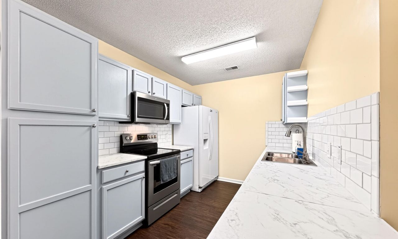 113 Venice Street Photo 15