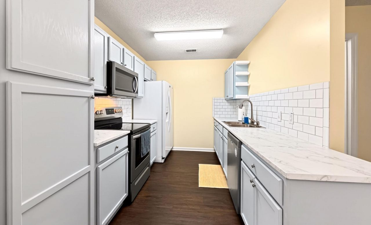 113 Venice Street Photo 16