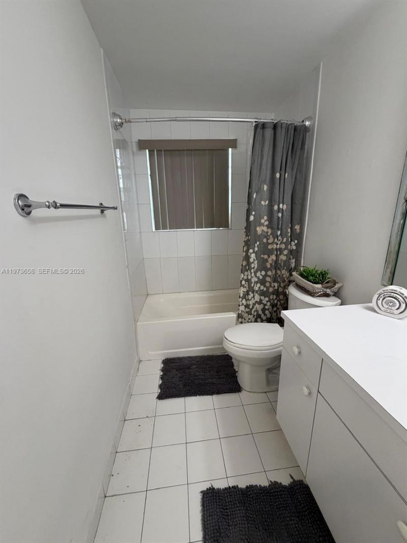 6195 W 18th Ave , Unit G326, Hialeah, FL 33012 Photo