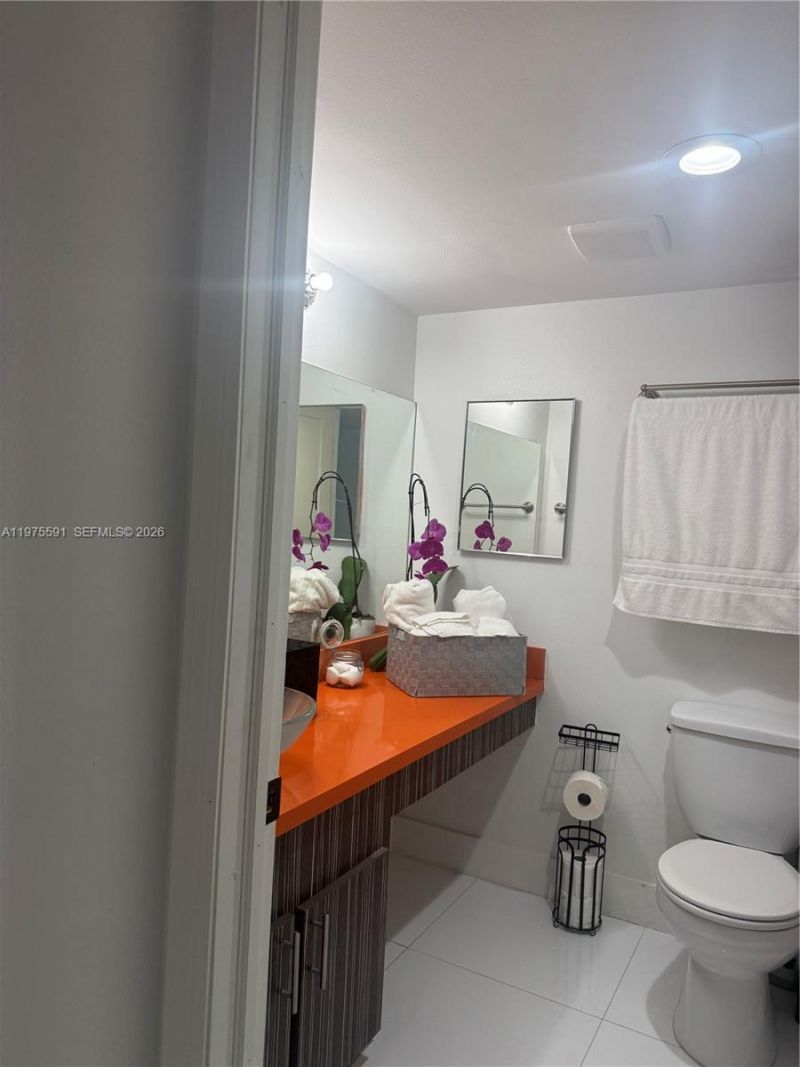 1390 Ocean Dr , Unit 304, Miami Beach, FL 33139 Photo