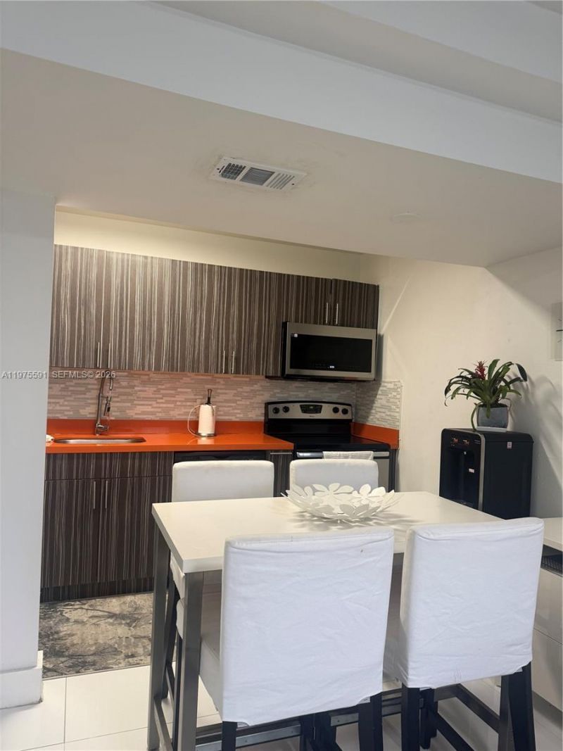 1390 Ocean Dr , Unit 304, Miami Beach, FL 33139 Photo
