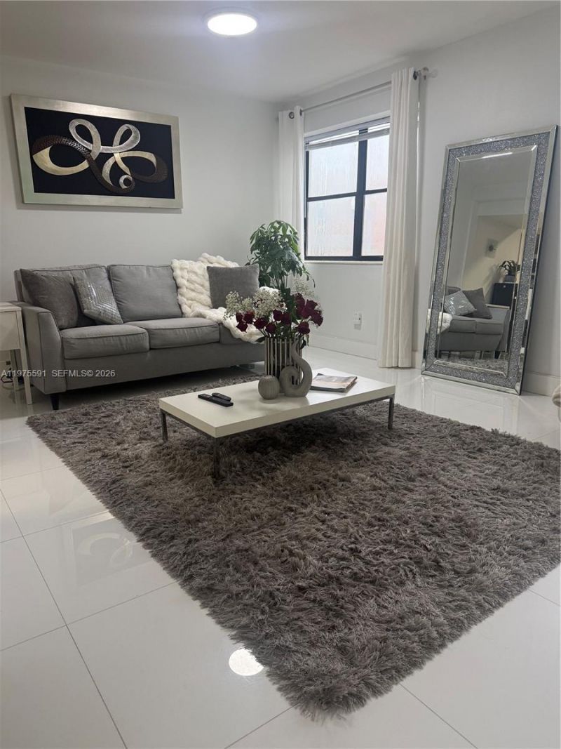 1390 Ocean Dr , Unit 304, Miami Beach, FL 33139 Photo