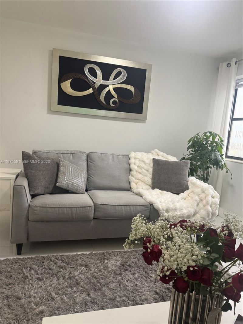 1390 Ocean Dr , Unit 304, Miami Beach, FL 33139 Photo