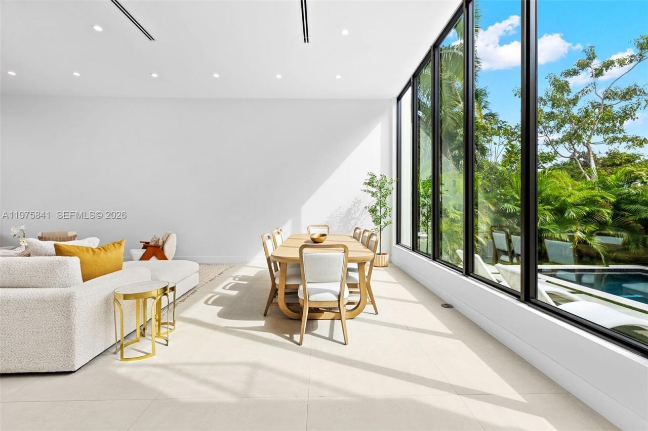 66 NW 50th St, Miami, FL 33127 Photo