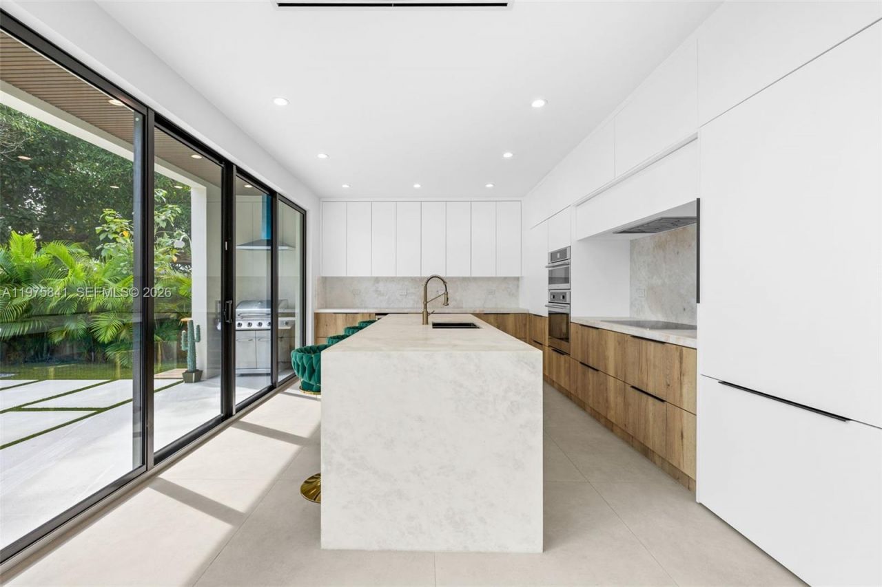 66 NW 50th St, Miami, FL 33127 Photo