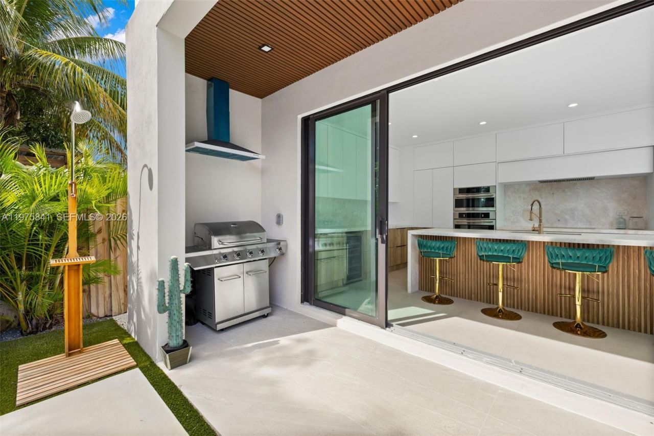 66 NW 50th St, Miami, FL 33127 Photo