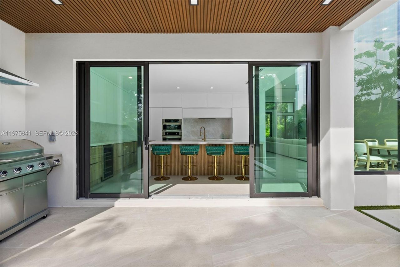 66 NW 50th St, Miami, FL 33127 Photo