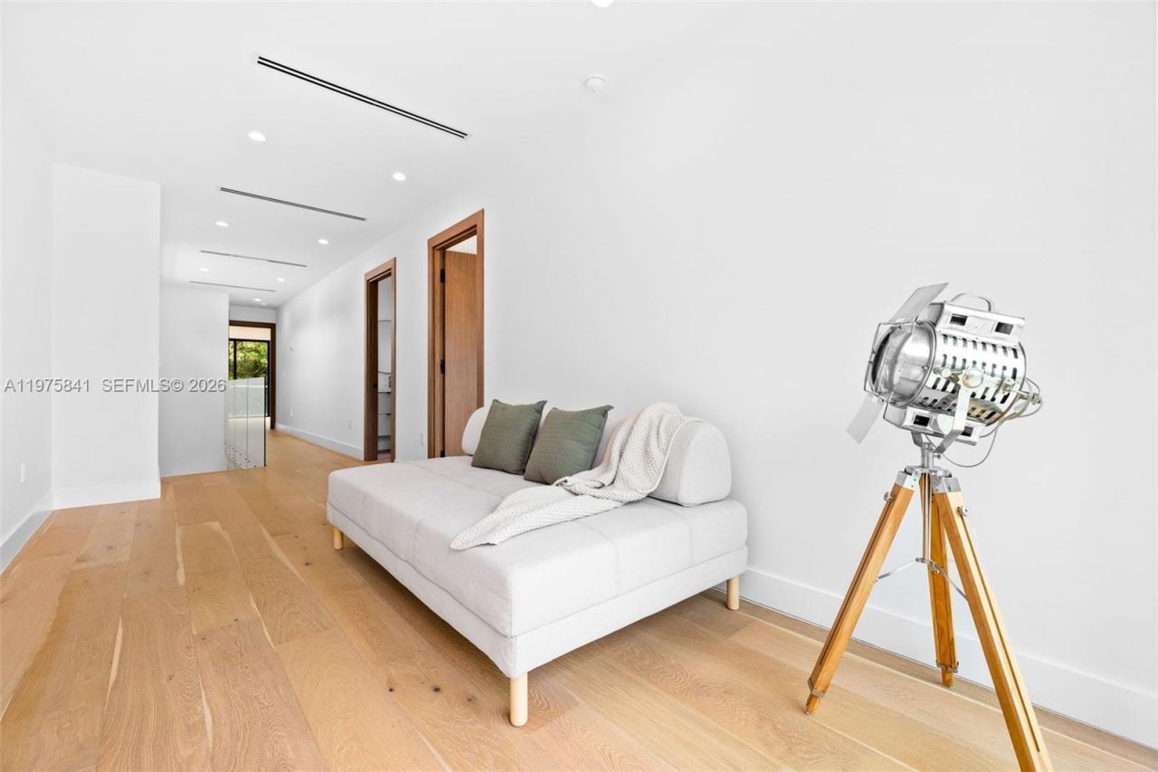 66 NW 50th St, Miami, FL 33127 Photo