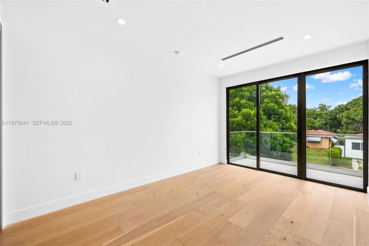 66 NW 50th St, Miami, FL 33127 Photo