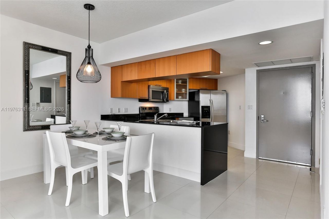 1750 N Bayshore Dr , Unit 5002, Miami, FL 33132 Photo