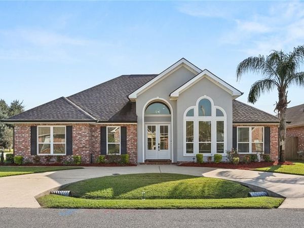 218 HAWTHORN Drive, Luling, LA 70070