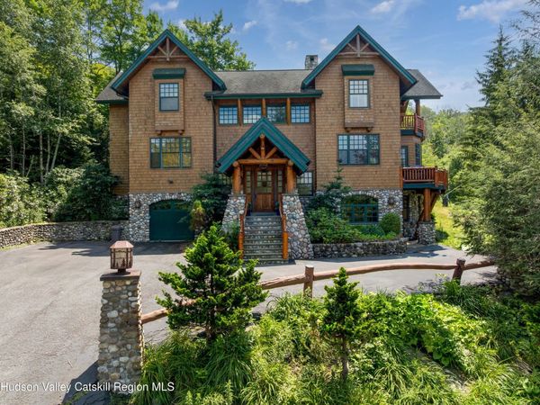 6 White Way, Windham, NY 12496