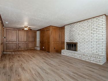 11352 QUAIL RUN Street, Dallas, TX 75238