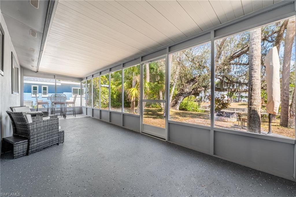 1006 April Ln, North Fort Myers, FL 33903 Photo