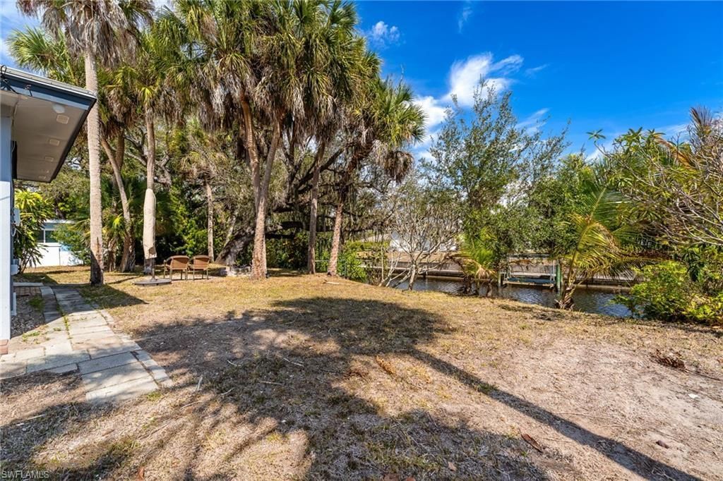 1006 April Ln, North Fort Myers, FL 33903 Photo