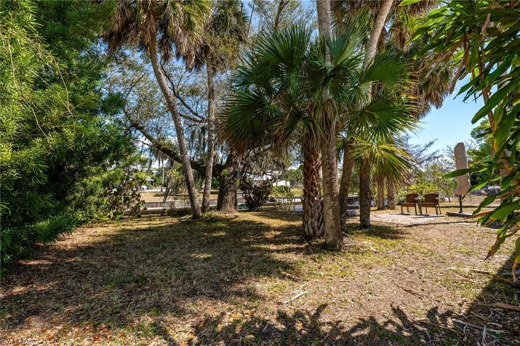 1006 April Ln, North Fort Myers, FL 33903 Photo