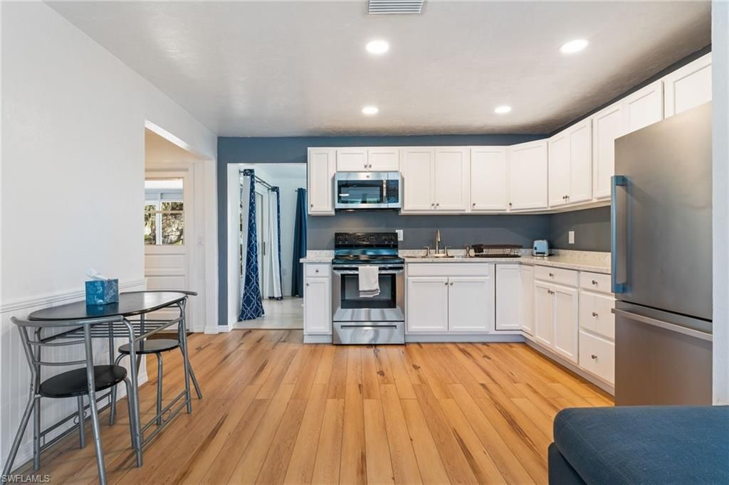 1006 April Ln, North Fort Myers, FL 33903 Photo