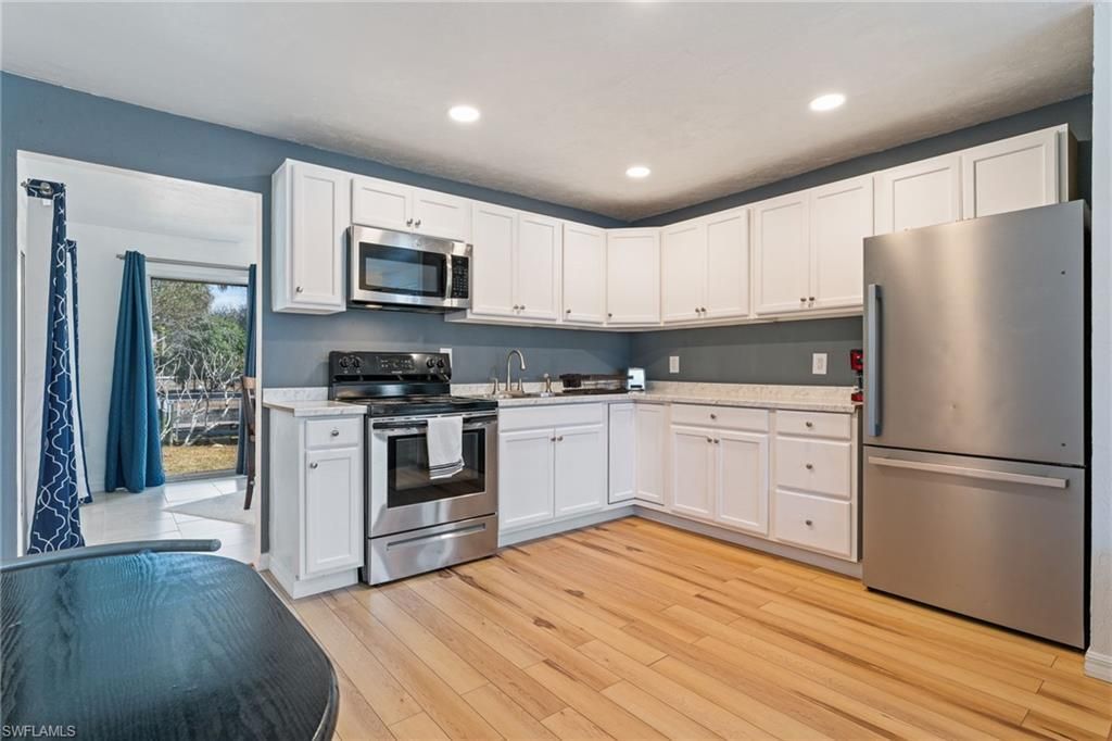 1006 April Ln, North Fort Myers, FL 33903 Photo