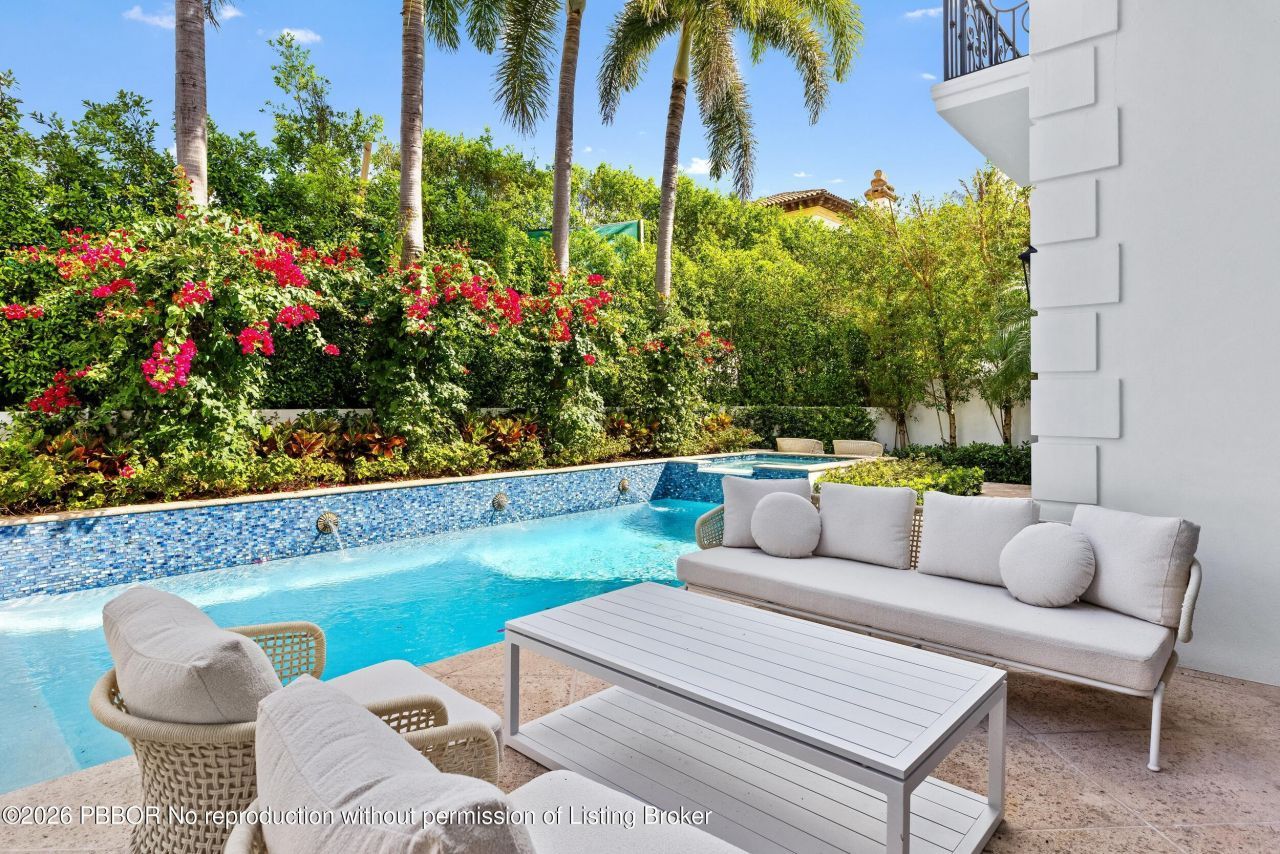 125 Via Vizcaya, Palm Beach, FL 33480 Photo