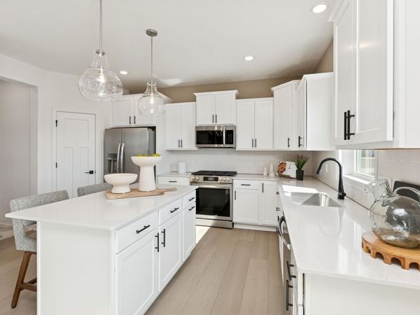 8903 Periwinkle Boulevard, Woodbury, MN 55129