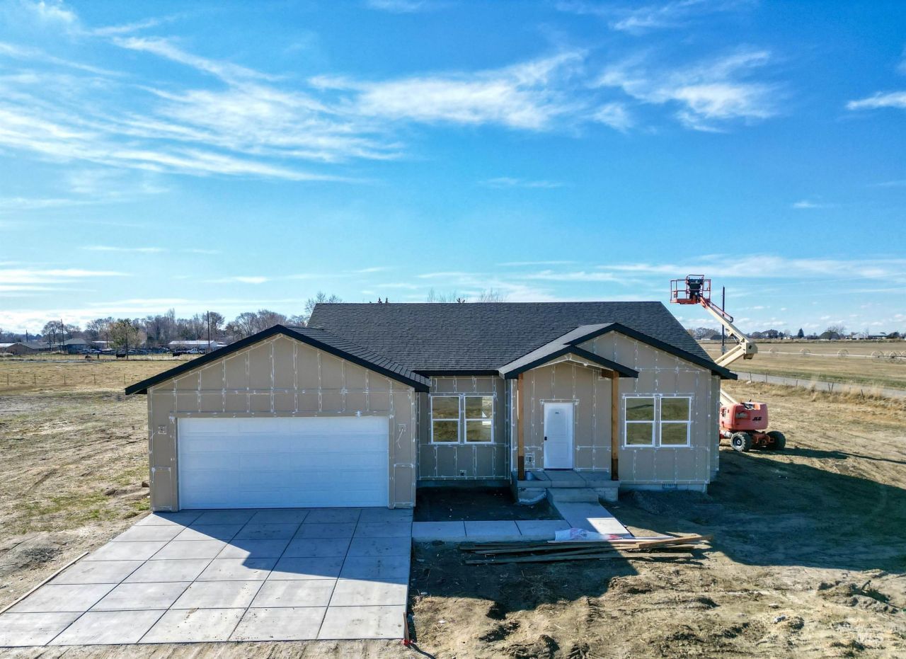 327 S 100 W, Rupert, ID 83350 Main Photo