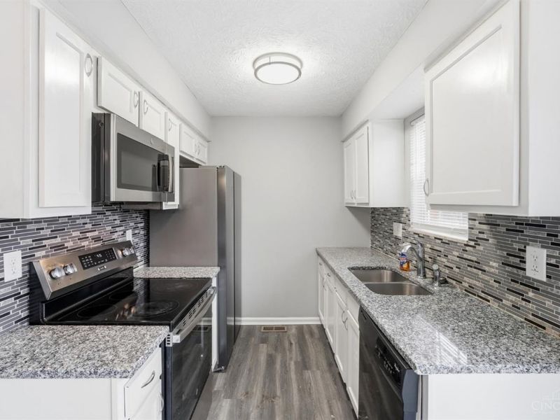 3424 Sunbury Lane, Unit 301, Colerain Township, OH 45251 Photo 8