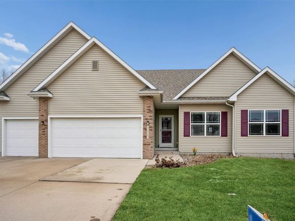 12912 Hammontree Drive, Urbandale, IA 50323