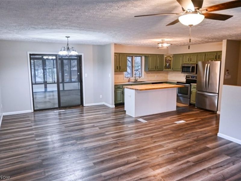 11371 Sagebrush Avenue NE, Uniontown, OH 44685 Photo 7