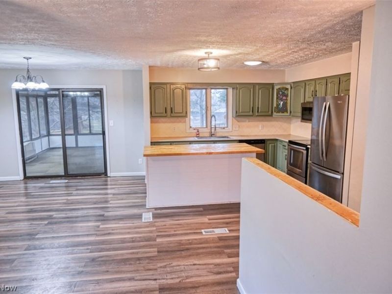 11371 Sagebrush Avenue NE, Uniontown, OH 44685 Photo 9