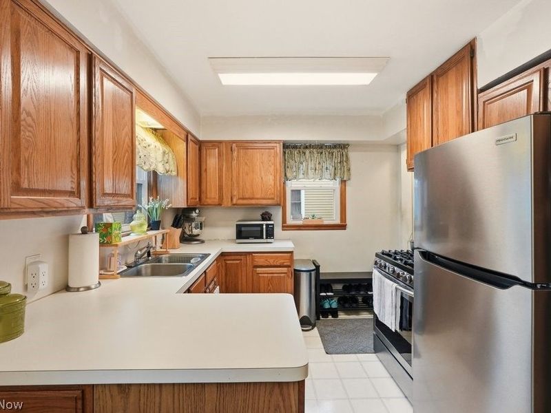 1605 Multnoma Avenue, Akron, OH 44305 Photo 10