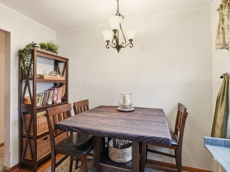 1605 Multnoma Avenue, Akron, OH 44305 Photo 12