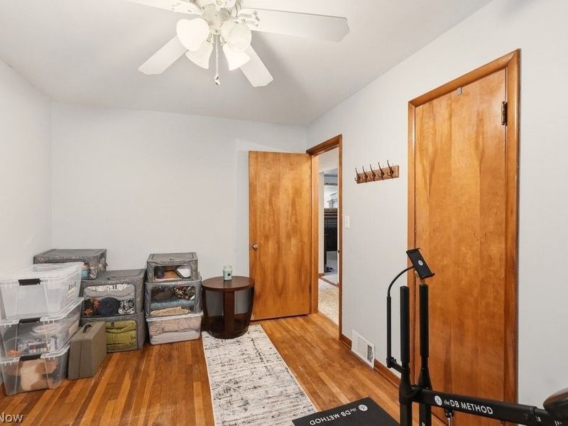 1605 Multnoma Avenue, Akron, OH 44305 Photo 17