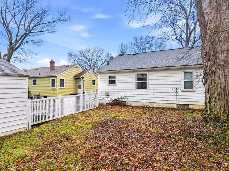 1605 Multnoma Avenue, Akron, OH 44305 Photo 23