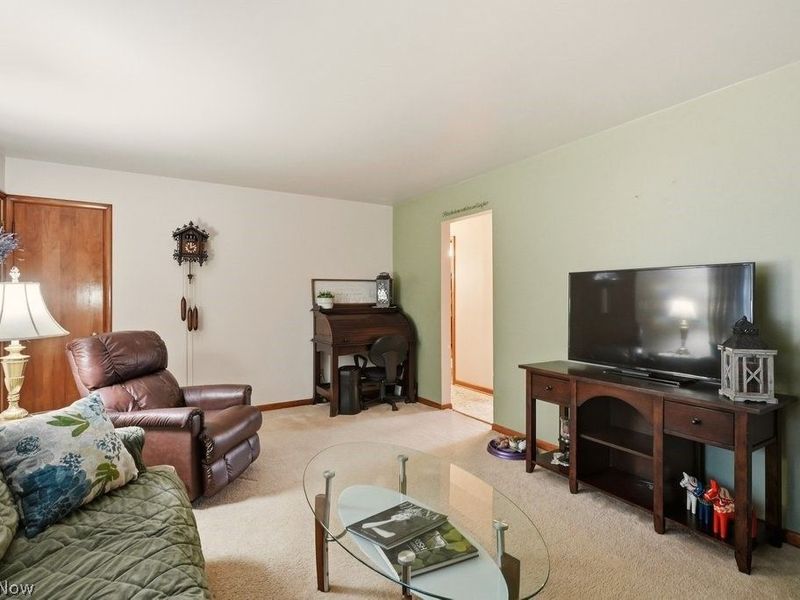 1605 Multnoma Avenue, Akron, OH 44305 Photo 5