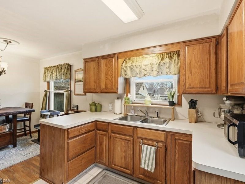 1605 Multnoma Avenue, Akron, OH 44305 Photo 9