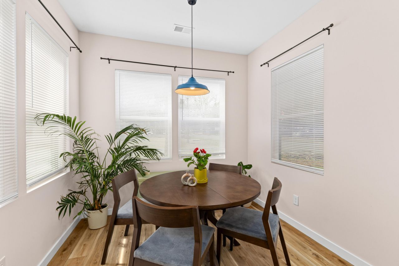 5760 Pilgrim Avenue Photo 12