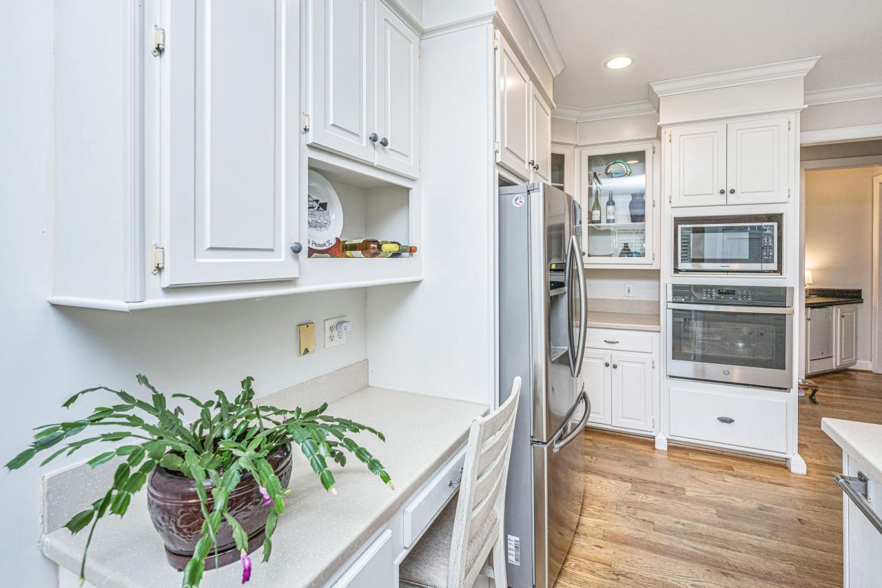 509 Chimney Bluff Drive Photo 17