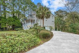 509 Chimney Bluff Drive photo 4