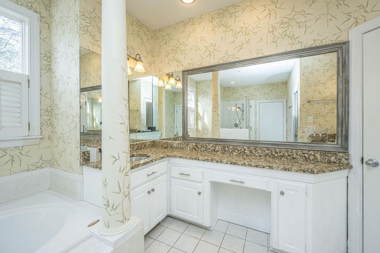 509 Chimney Bluff Drive Photo 30